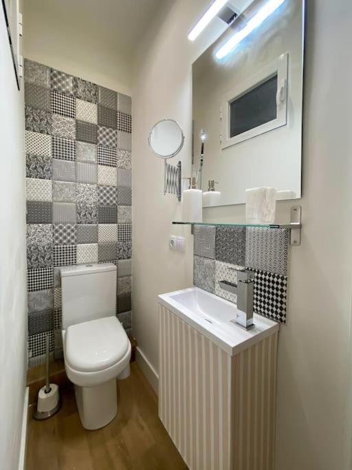 New Lavapies Spacious Flat, 2 Bedrooms And 2 Balconies Madrid Buitenkant foto