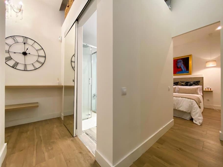 New Lavapies Spacious Flat, 2 Bedrooms And 2 Balconies Madrid Buitenkant foto